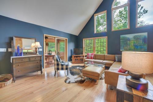 Rustic North Creek Getaway about 4 Mi to Gore Mtn! in North Creek, USA