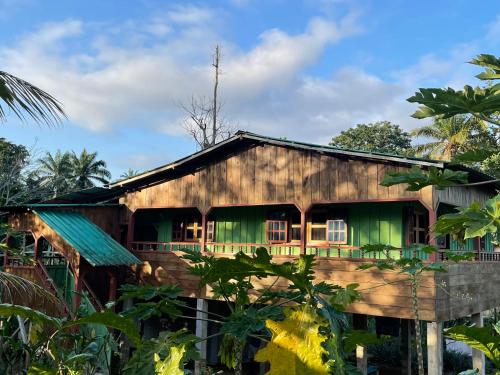 Vista exterior, Casas Salomão (Casas Salomao) in Santo António
