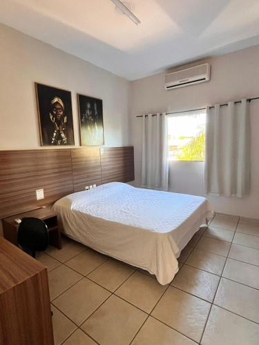 1 double bed, 2 twin beds