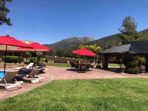 Dārzs, Baja Vineyard Lodge - Luxury in Valle de Guadalupe with pool in Valle de Guadalupe
