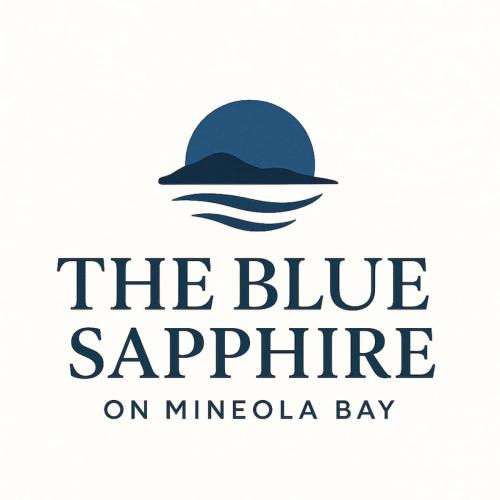 The Blue Sapphire 3BR 3BA Luxury Lakefront Home on Mineola Bay Stunning Views on Chain O Lakes