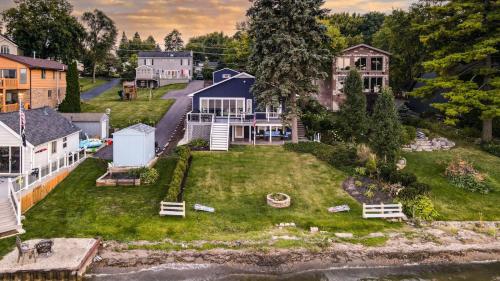 The Blue Sapphire 3BR 3BA Luxury Lakefront Home on Mineola Bay Stunning Views on Chain O Lakes in Johnsburg (IL)
