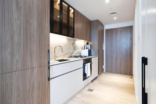 New Studio in JVC - Hamilton House at 5th floor - image 6