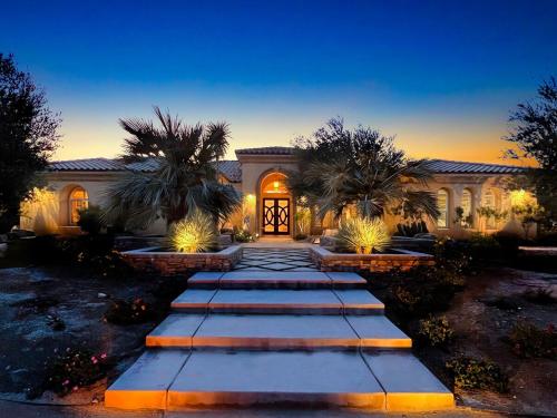 Villa Barhi - A Mediterranean Palazzo in ทาวซันด์ ปาล์ม (CA)