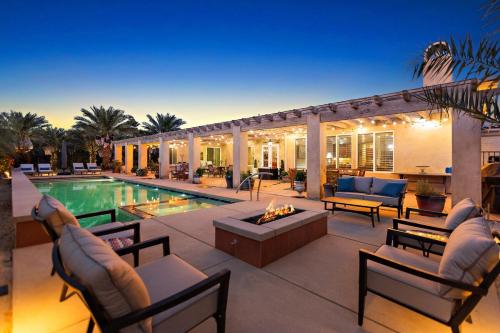 Villa Barhi - A Mediterranean Palazzo in ทาวซันด์ ปาล์ม (CA)