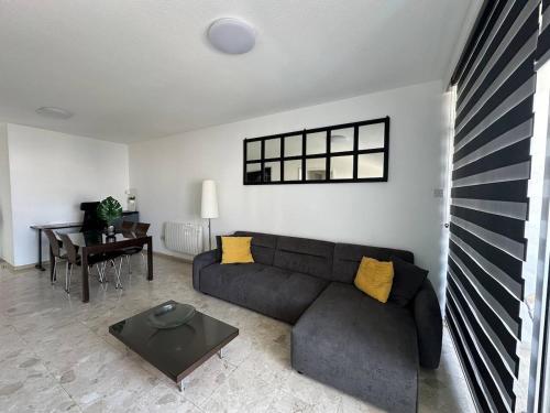Suite 52 - Two Bedroom Apartment with Shared Pool, Nikosia (Foto 3)
