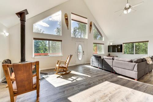 Spacious & Scenic Wasilla Getaway Near Adventures