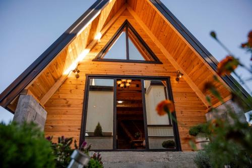 Montenegrina Wood House in Pruška