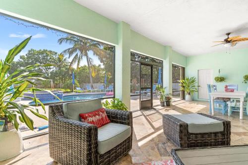 Úszómedence, Paradise in Time in Port Saint Lucie