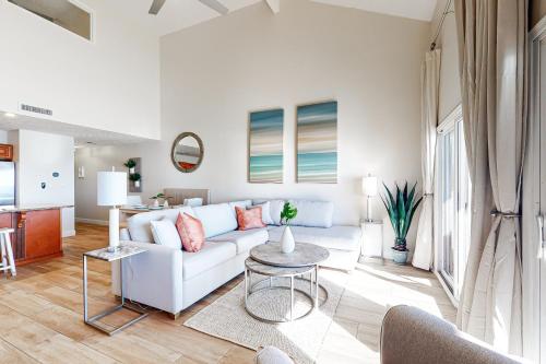 Eastern Shores 212