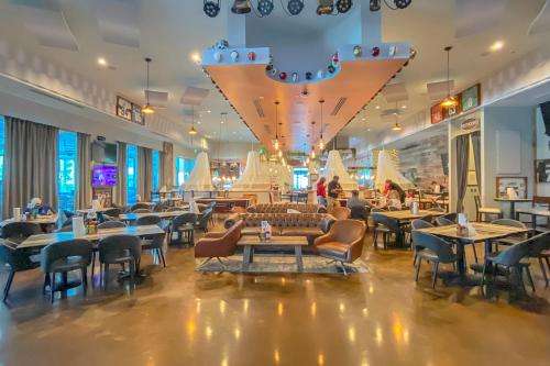 Palms of Destin 1307 near The Back Porch