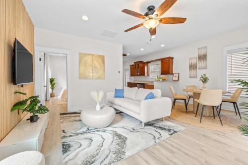 Barefoot Bungalow - For 4