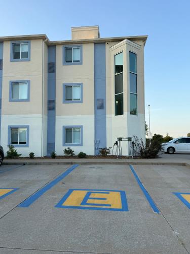 Baymont by Wyndham Kingdom City in Kingdom City, USA