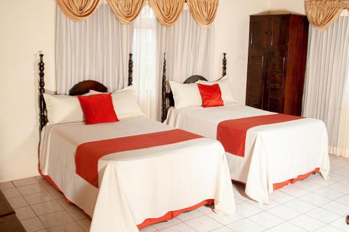 Global Villa Hotel Restaurant and Conference center in Bull's Bay