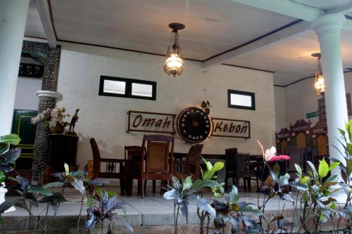 Omah Kebon Guest House in Temanggung