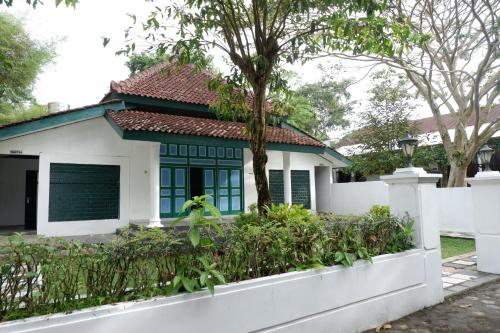 Omah Kebon Guest House in Temanggung