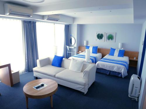 room detail thumbnail 1