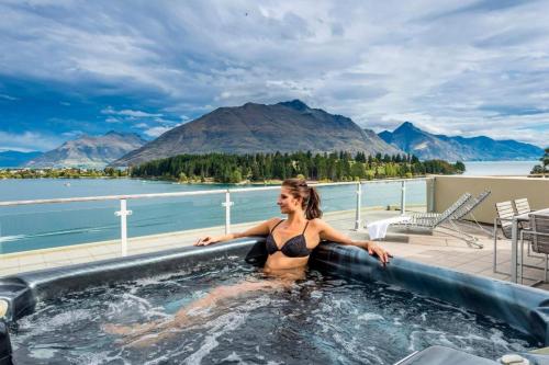 Oaks Queenstown Club Suites – Queenstown, CA