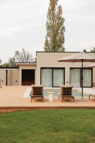 Like a therapy VILLA in Beška