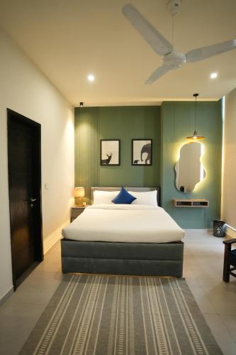 Spacious 2-BHK SkyPark One - image 4