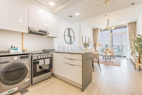 Stay Near the Park with Easy Exit from JVC, Just Minutes to Dubai Marina and Palm Jumeirah - Bloom Towers A, JVC by Deluxe Holiday Homes, Dubaï (photo 10)