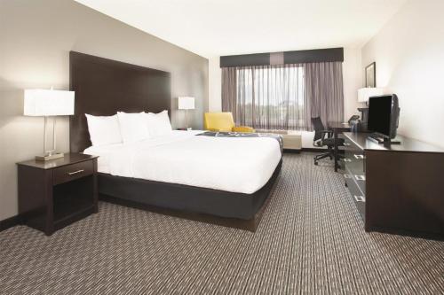 La Quinta by Wyndham Denver Englewood Tech Ctr - image 10