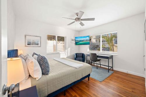 Condo by the Beach King Beds Lush Patio w BBQ Breakers Key One H0MES, Fort Lauderdale (zdjęcie 2)