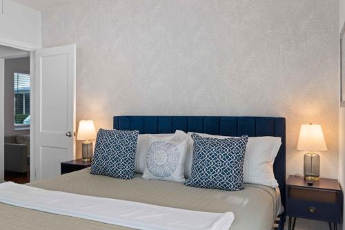 Condo by the Beach King Beds Lush Patio w BBQ Breakers Key One H0MES, Fort Lauderdale (zdjęcie 10)