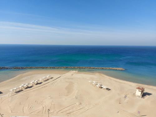 מגדל הים - בניין אלמוג in Carmel Beach Front