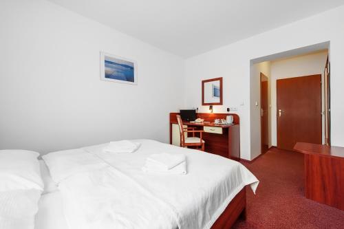 Marie - Luisa - image 2