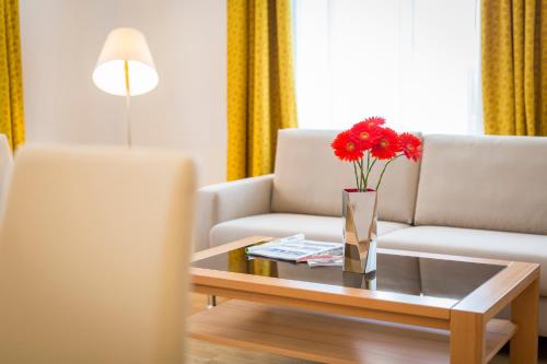 Vienna Grand Apartments City - image 11