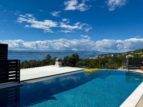 Modern villa with swimming pool and sea view