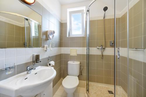 Marie - Luisa - image 7