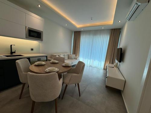 Bright Flat with Pool & Private Beach 750m to Sea, Alanya (fotografie 10)