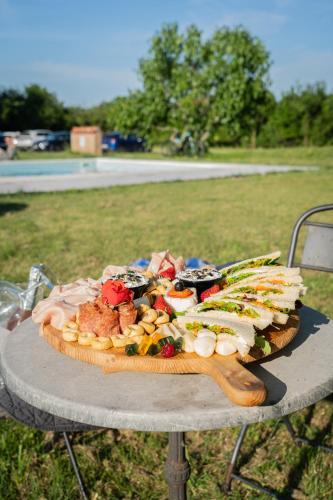 CASOLARA Apartments, Chalet & Glamping in Castello Di Serravalle