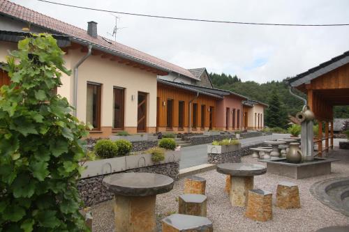 Viesnīcas āriene, Bistro im Ring in Quiddelbach