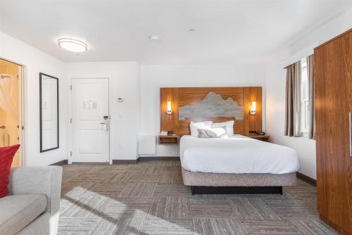 Marshall Suites Bainbridge Island, SureStay Collection by BW detail