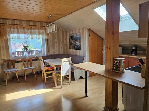 廚房, Ferienwohnung Naabtalblick in 埃岑里希特