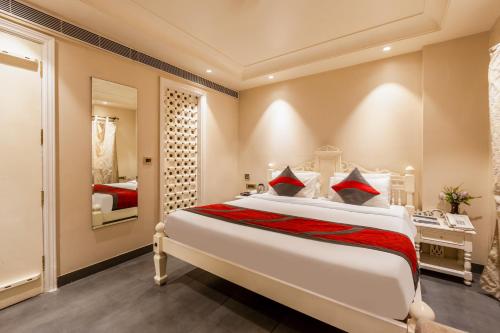 โฮเทล พิงกี้ วิลล่า - เฮอริเทจ บูติก สวีทส์ (Hotel Pinky Villa - Heritage Boutique Suites) in นิวเดลี