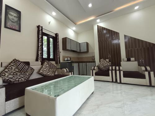 Tiger Eye Resort in Haripur Roopsingh