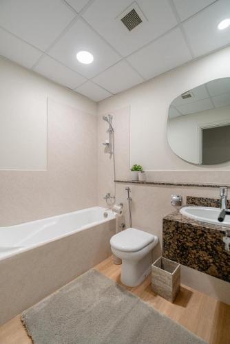 Elegant 2-Bedroom Apartment with Breathtaking Cityscape, Dubái (foto 4)