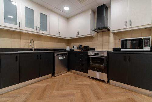 Elegant 2-Bedroom Apartment with Breathtaking Cityscape, Dubái (foto 10)