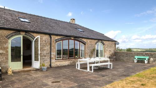 Oldbury Barn in Cockleford