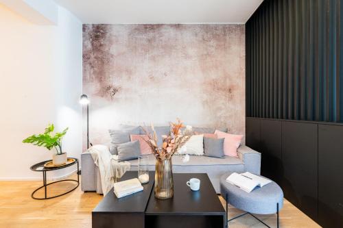 Prague Days - Premium Studios w Stunning Terraces - Easy City Access, Прага (фото 8)