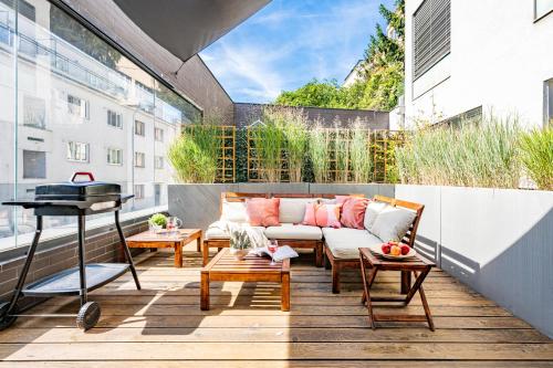 Prague Days - Premium Studios w Stunning Terraces - Easy City Access, Прага (фото 3)