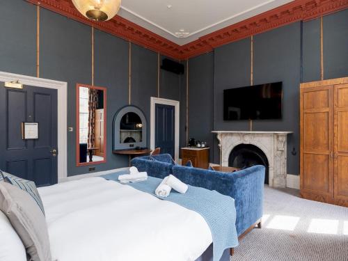Pass the Keys Large Stylish room in the Heart of Bath, Bath (photo 3)