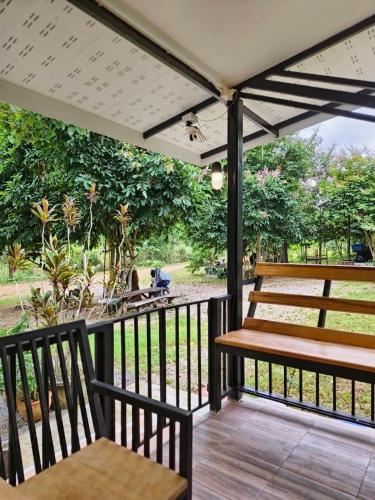 北碧 บ้านสามฤดู Baansamruedo 酒店 外观