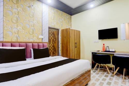 room detail thumbnail 0