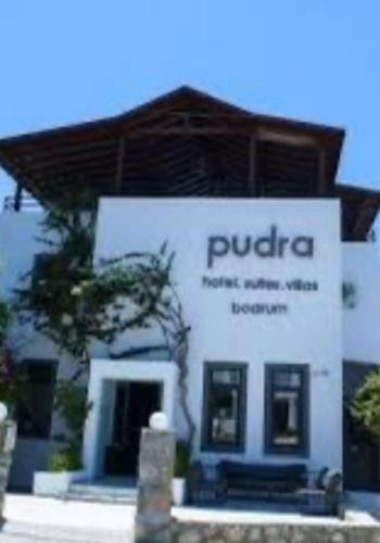 Pudraa Hotel