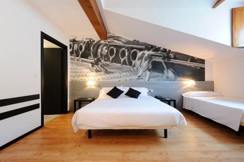 2 double beds